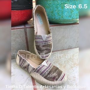 Women Shoes Artesanal Design made in México